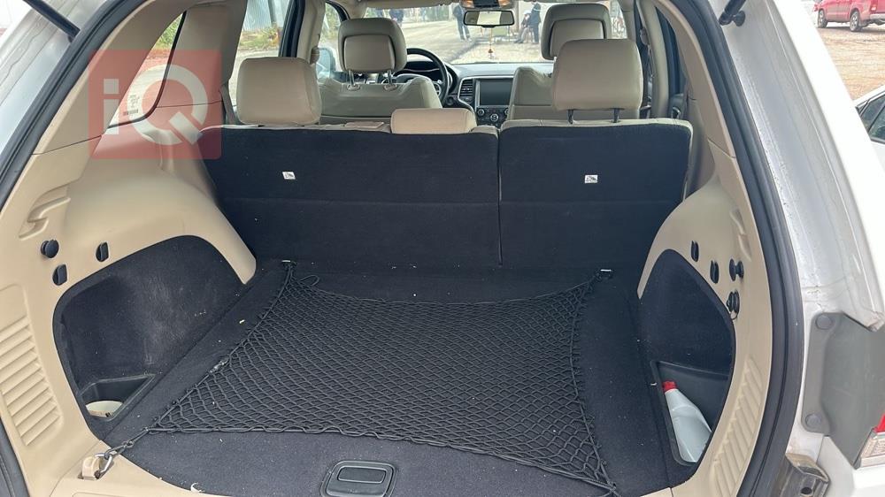 جيب جراند شيروكي